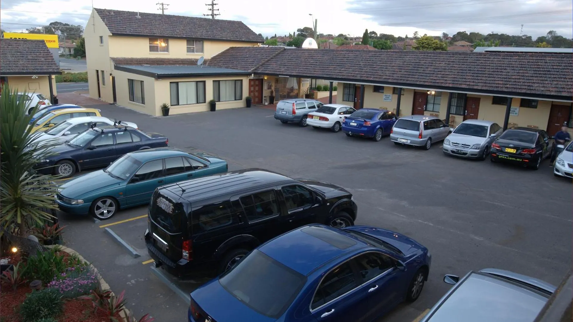 Country Plaza Motel Queanbeyan Australia
